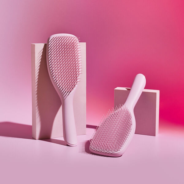 The Ultimate Detangler Hairbrush Millennial Pink Tangle Teezer