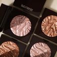 Face Illuminator Laura Mercier